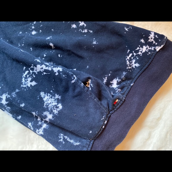 Little boys Tommy Hilfiger jogging suit - Picture 6 of 6